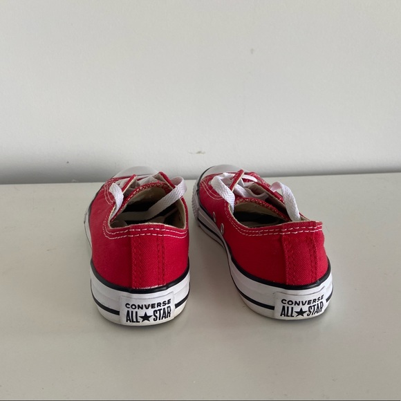 Red Converse Low top size 3 kids - Picture 2 of 3